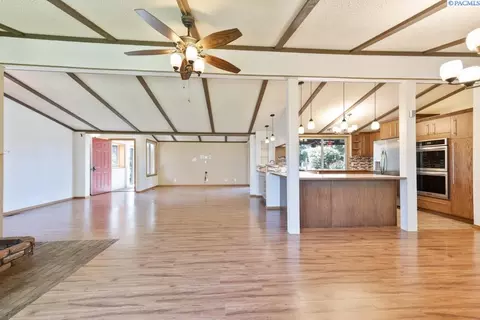 100 NW Lancer Ln, Pullman, WA 99163 photo 3