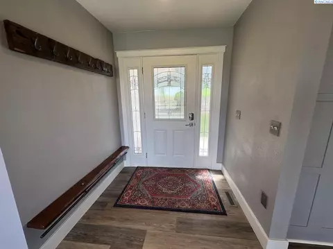 Entry Way - 19572 Sr 194, Pullman, WA 99163 photo 1 of 1