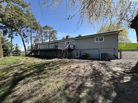 Exterior - 19572 Sr 194, Pullman, WA 99163 photo 12 of 14