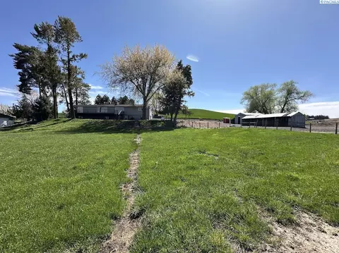 Exterior - 19572 Sr 194, Pullman, WA 99163 photo 6 of 14