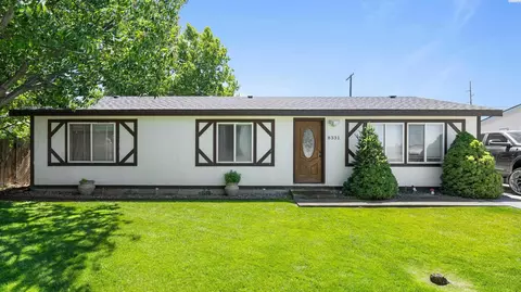 8331 W Yellowstone Ave, Kennewick, WA 99336