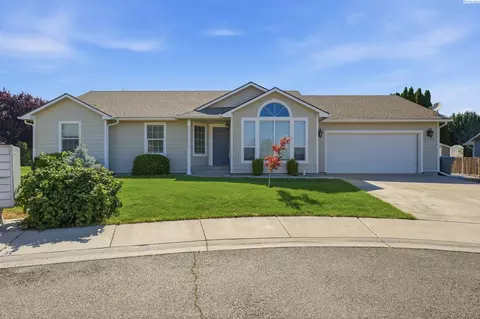 1793 Maui Dr, Richland, WA 99352