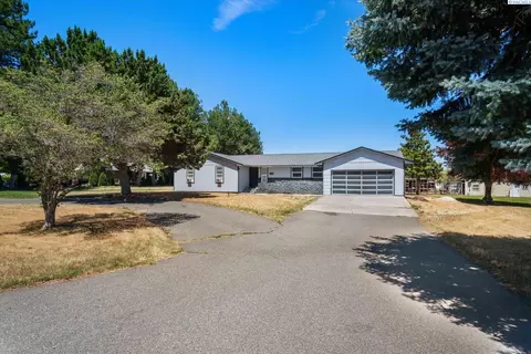 211804 E 193 Pr E 193 Pr SE, Kennewick, WA 99337