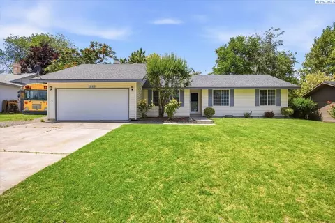 1516 S Olympia Pl, Kennewick, WA 99337