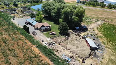 381 Woodall Rd, Grandview, WA 98930
