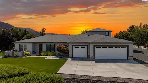 29404 S 944 Prse, Kennewick, WA 99338