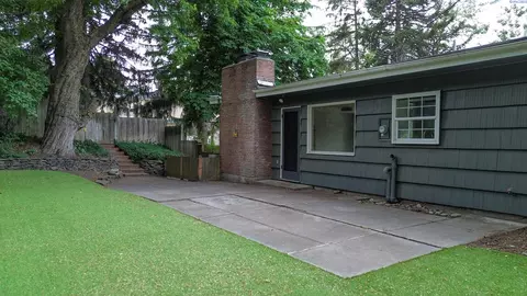 Exterior - 1000 NE Duncan Ln, Pullman, WA 99163 photo 5 of 6