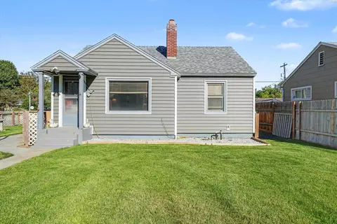 204 E St SW, Ephrata, WA 98823
