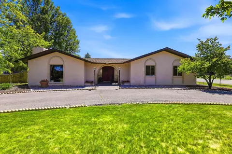 4821 W 12th Ave, Kennewick, WA 99338
