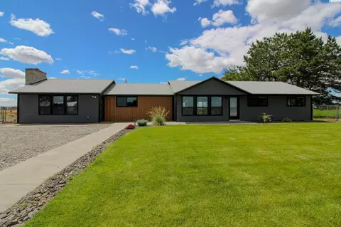 4151 Columbia River Rd, Pasco, WA 99301