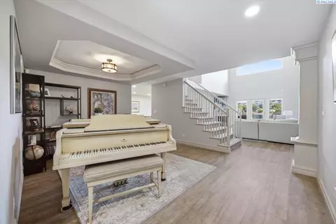 3710 W Canyon Lakes Dr D102 #D102, Kennewick, WA 99337