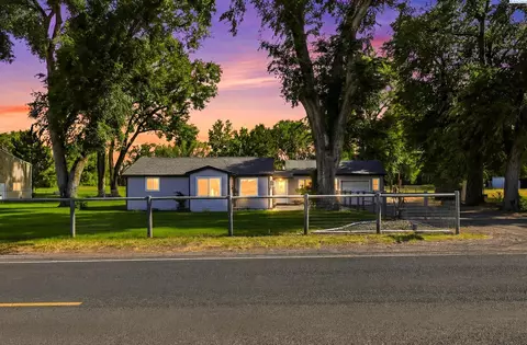 201005 E Bowles, Kennewick, WA 99337