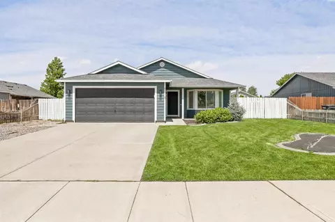 9115 Percheron Dr, Pasco, WA 99301