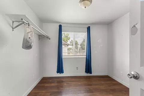 Bedroom - 306 E 5th St, Warden, WA 98857 photo 1 of 1