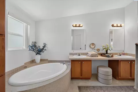 251 Hanson Loop, Burbank, WA 99323 photo 24