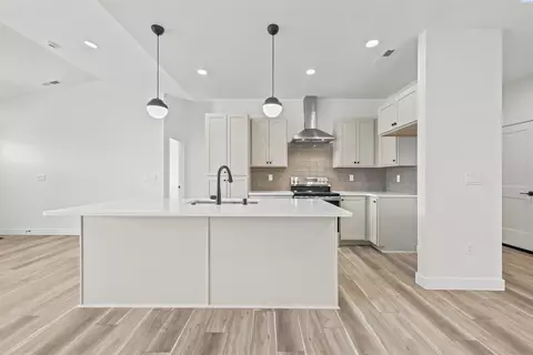 4460 Conifer St, West Richland, WA 99353