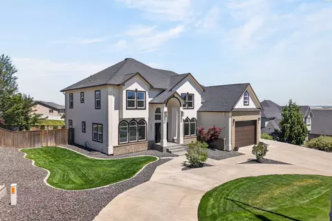 Exterior - 3807 Adobe Ct, Pasco, WA 99301 photo 3 of 7