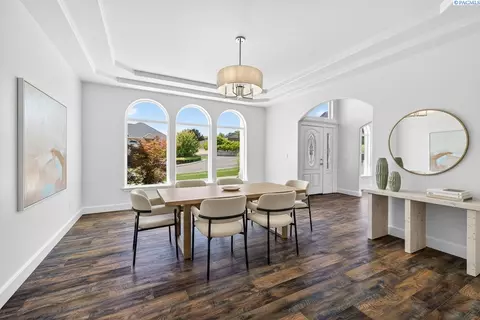 Dining - 3807 Adobe Ct, Pasco, WA 99301 photo 1 of 1