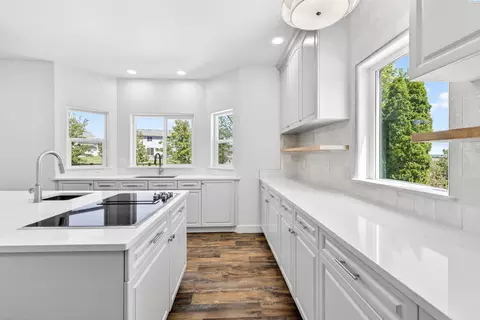 Kitchen - 3807 Adobe Ct, Pasco, WA 99301 photo 3 of 3