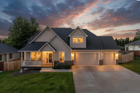 3529 Hanstead St, Richland, WA 99352