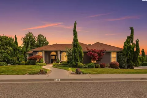 332 Falconridge St, Richland, WA 99352