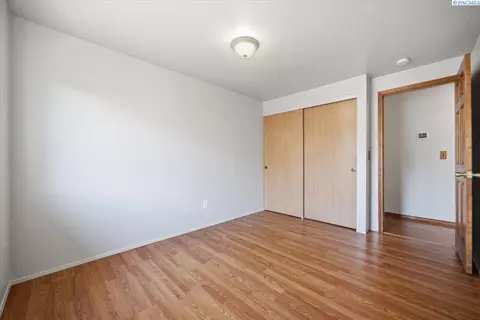Bedroom - 6615 Comiskey Dr, Pasco, WA 99301 photo 1 of 7