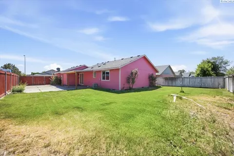 Exterior - 6615 Comiskey Dr, Pasco, WA 99301 photo 6 of 6