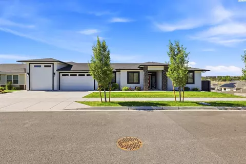 6029 W 31st Ave, Kennewick, WA 99338