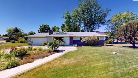 1921 Marshall Ave, Richland, WA 99354