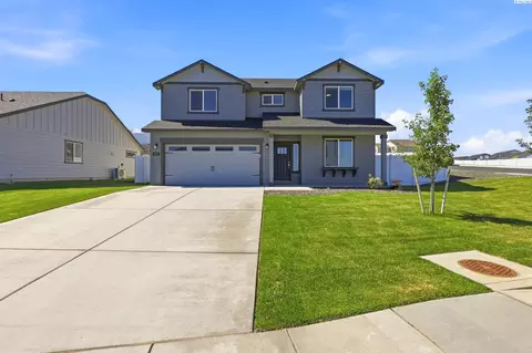 4920 Corinth Dr, Pasco, WA 99301