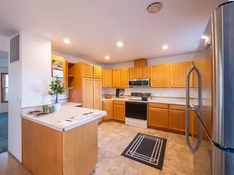Kitchen - 2201 Kitzmiller Rd, Pullman, WA 99163 photo 2 of 2