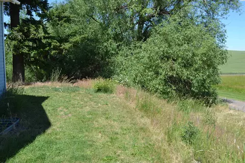 Exterior - 2201 Kitzmiller Rd, Pullman, WA 99163 photo 6 of 16