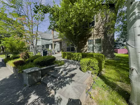 327 E Birch St, Walla Walla, WA 99362 photo 5