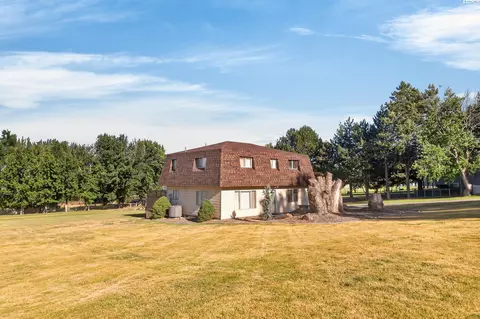 509 W Wagon Wheel Pr NW, Benton City, WA 99320