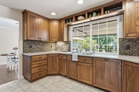 2411 N Road 60, Pasco, WA 99301 photo 13