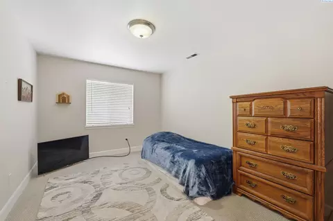 2411 N Road 60, Pasco, WA 99301 photo 18