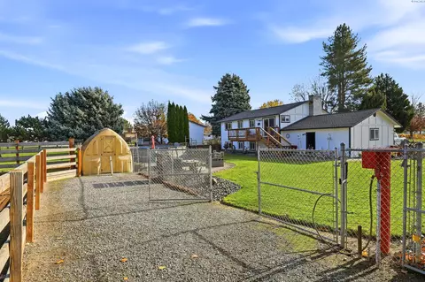 Exterior - 8715 Bell St, Pasco, WA 99301 photo 15 of 15