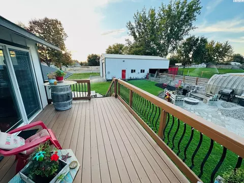 Exterior - 8715 Bell St, Pasco, WA 99301 photo 9 of 15