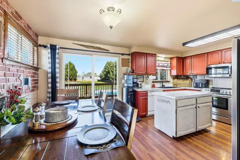 Kitchen - 8715 Bell St, Pasco, WA 99301 photo 1 of 5