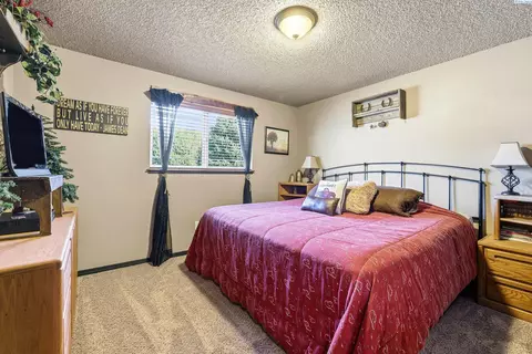 Bedroom - 8715 Bell St, Pasco, WA 99301 photo 2 of 6