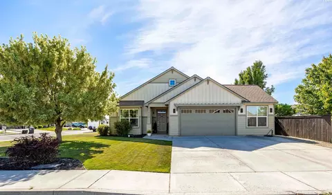 6118 Road 90, Pasco, WA 99301