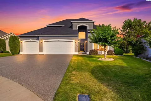 2682 Maidstone St, Richland, WA 99354