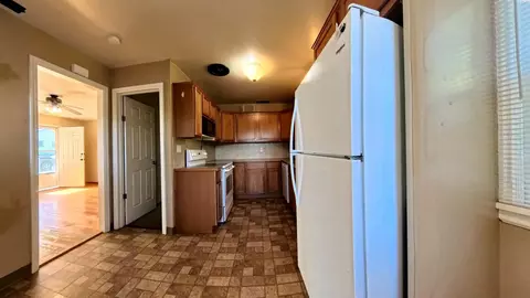 Kitchen - 1020 NW Charlotte St, Pullman, WA 99163 photo 1 of 2
