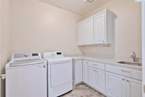Other - 1505 SW Capri Ct, Pullman, WA 99163 photo 3 of 7