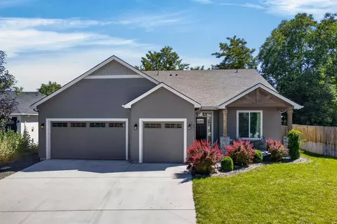642 E 32nd Ct, Kennewick, WA 99337