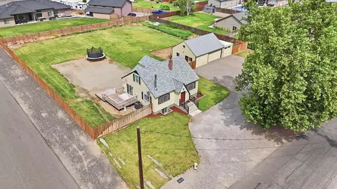 1904 Road 64, Pasco, WA 99301