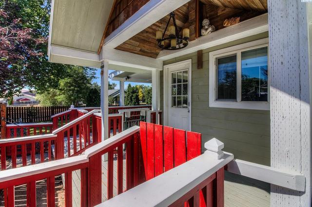 7305 Mieras Rd, Moxee City, WA 98936