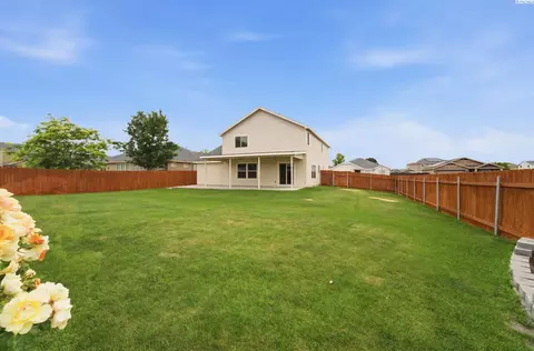Exterior - 4515 Phoenix Ln, Pasco, WA 99301 photo 2 of 5