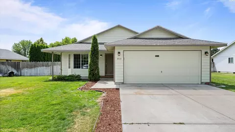 8616 Cord Dr, Pasco, WA 99301