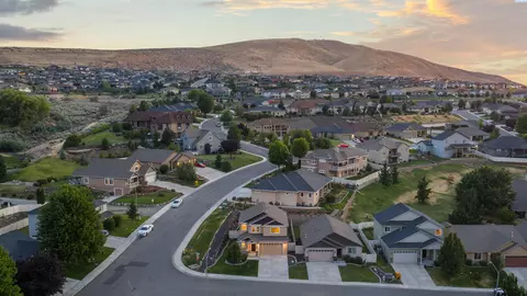 1455 Azalea Ave, Richland, WA 99352